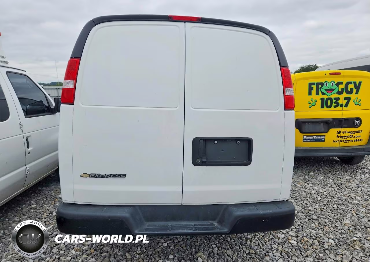 2025 Chevrolet Express 2500 Cargo Delivery Van VIN:1GCWGAFP5S1182193 - 6