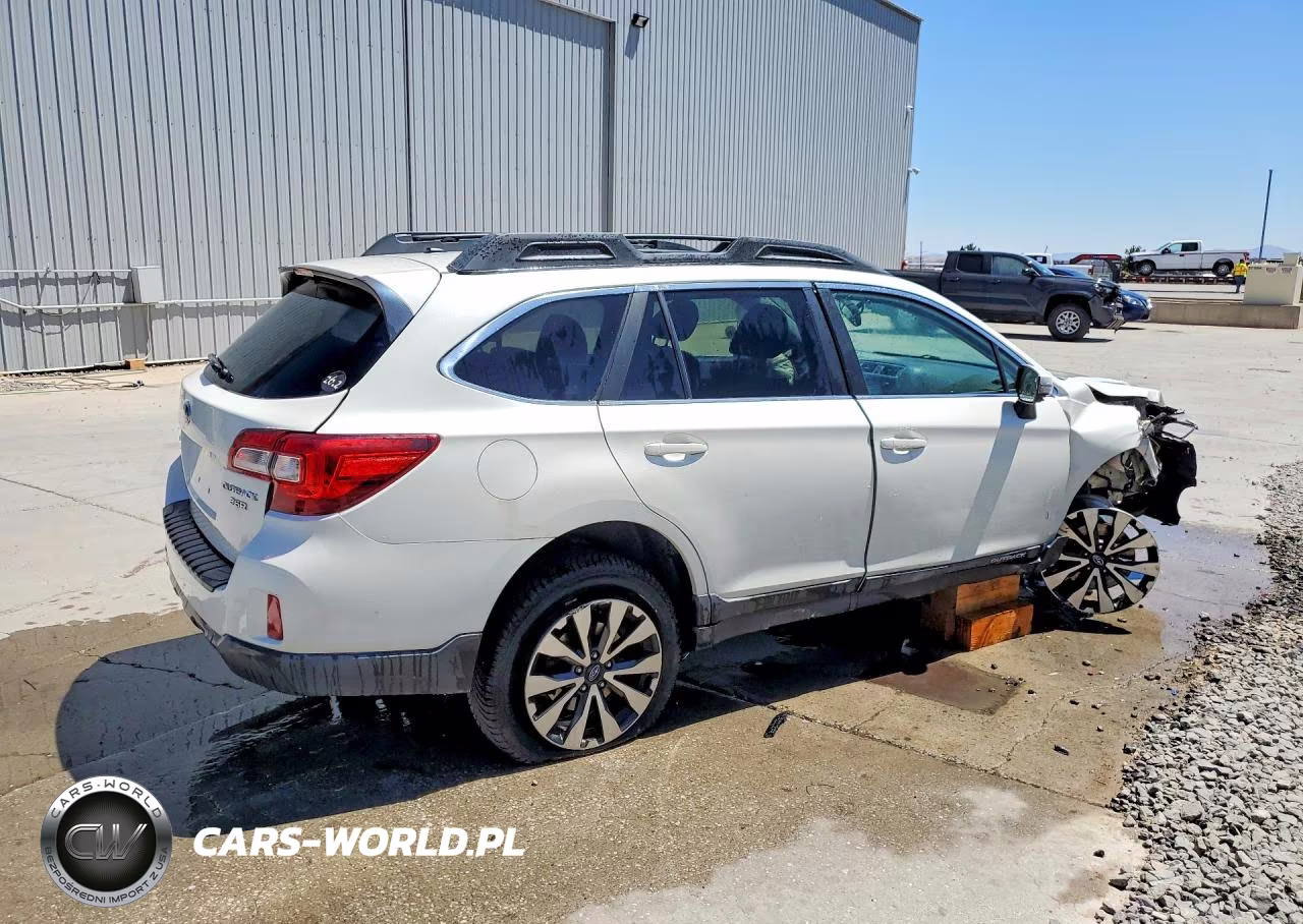 2015 Subaru Outback 3.6R Limited VIN:4S4BSENC6F3282022 - 3