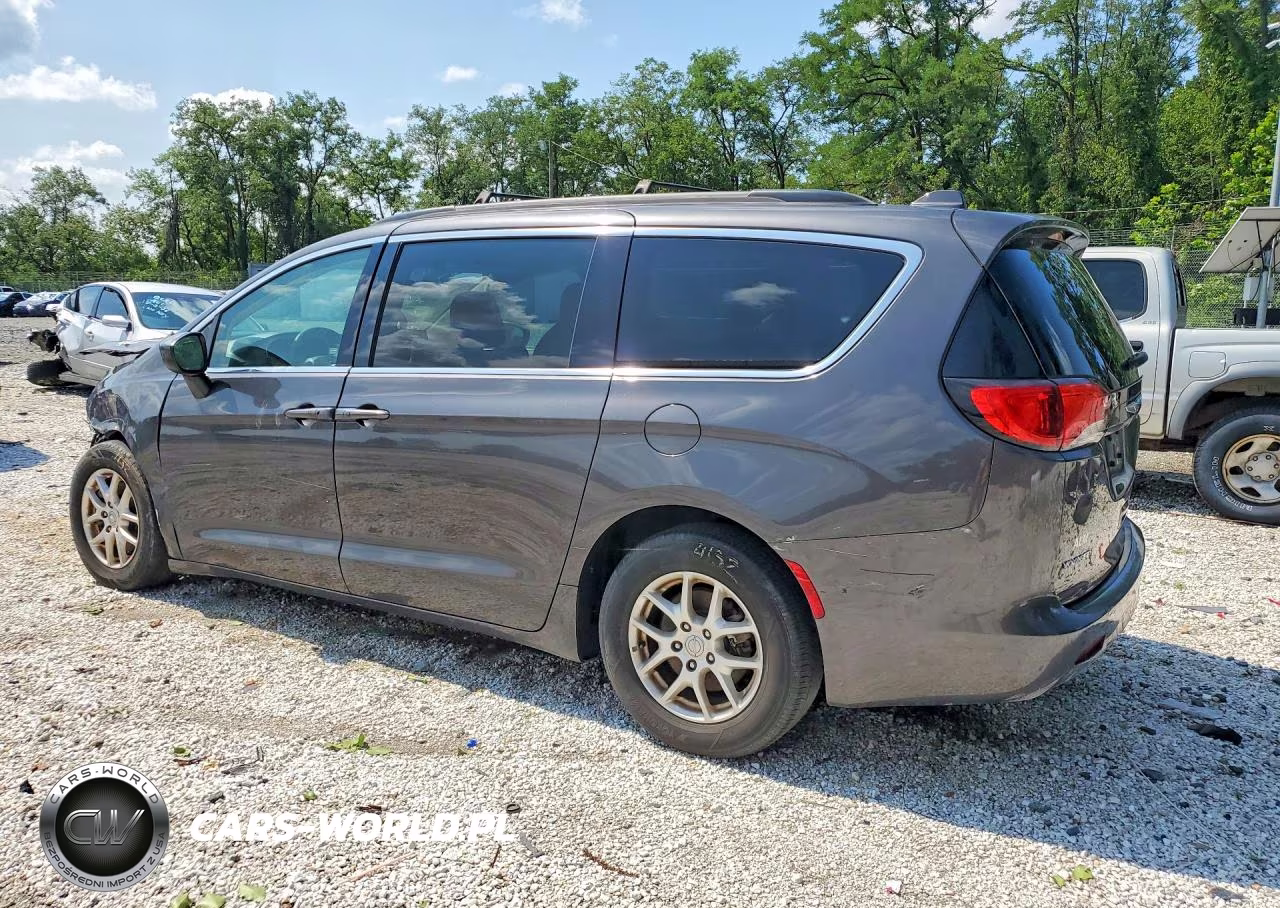 2020 Chrysler Voyager Lxi VIN:2C4RC1DG3LR176174 - 2