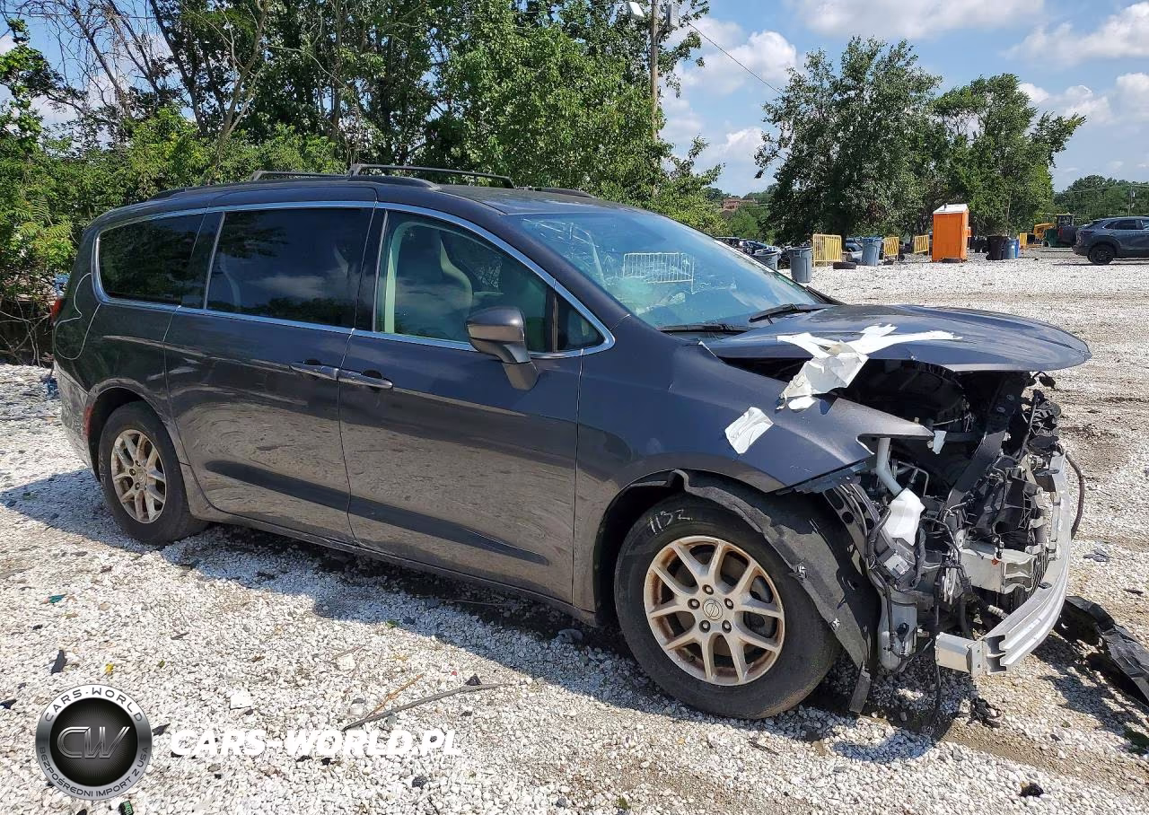 2020 Chrysler Voyager Lxi VIN:2C4RC1DG3LR176174 - 4