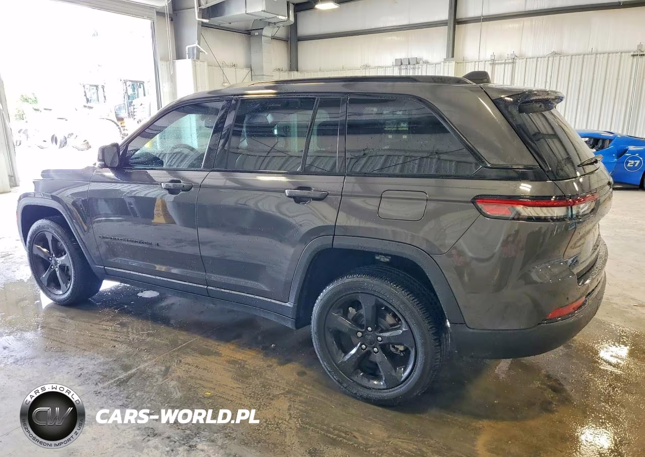 2023 Jeep Grand Cherokee Laredo VIN:1C4RJHAG3PC598950 - 2