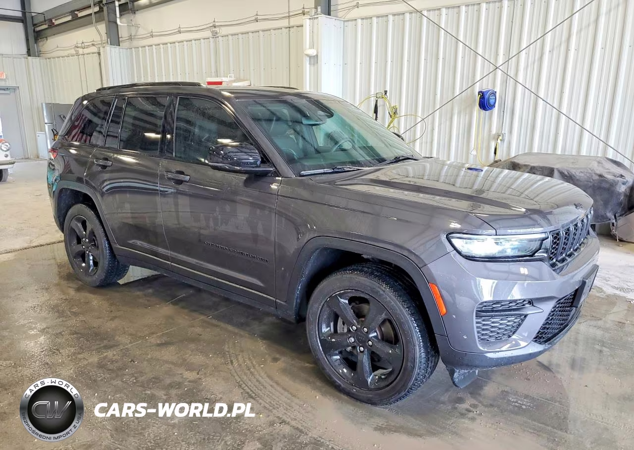 2023 Jeep Grand Cherokee Laredo VIN:1C4RJHAG3PC598950 - 4