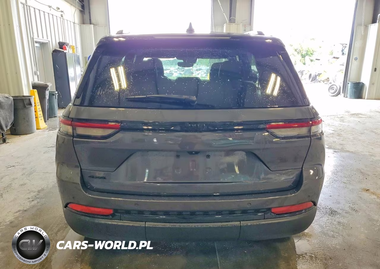 2023 Jeep Grand Cherokee Laredo VIN:1C4RJHAG3PC598950 - 6