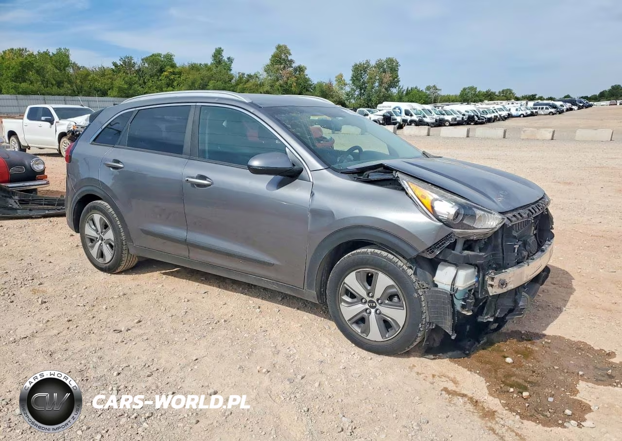 2018 Kia Niro Lx VIN:KNDCB3LC0J5179109 - 4