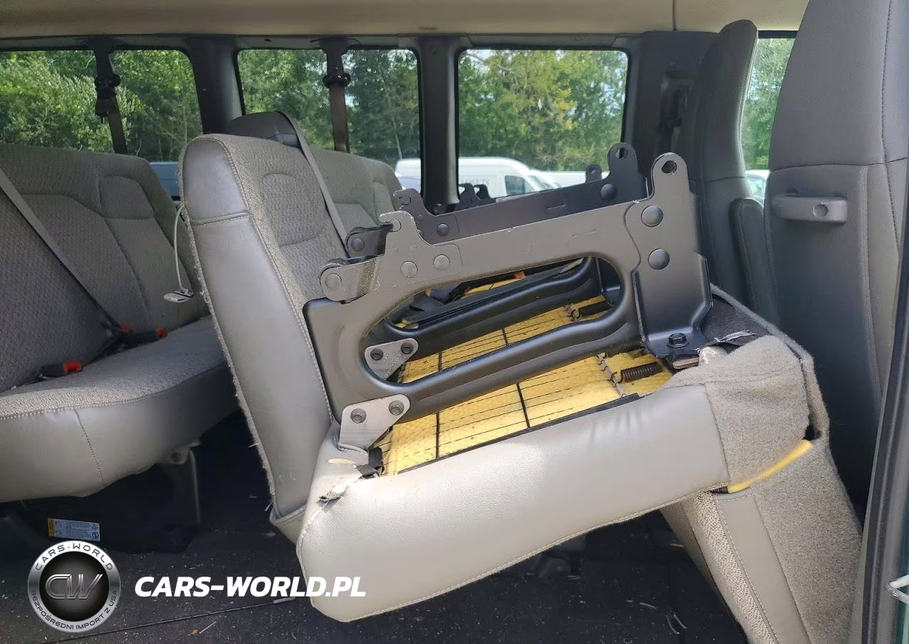 2019 Chevrolet Express G3500 Ls VIN:1GAZGNFG0K1205182 - 11