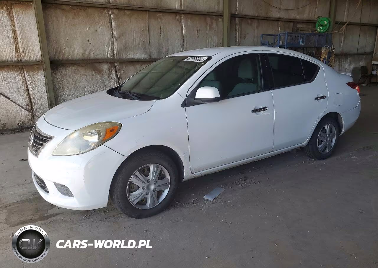 2013 Nissan Versa 1.6 S