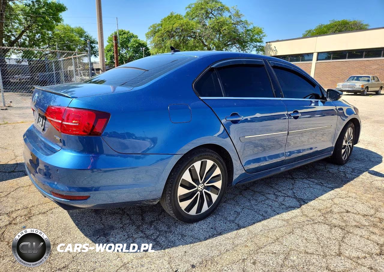 2016 Volkswagen Jetta Hybrid VIN:3VW637AJ0GM405846 - 3