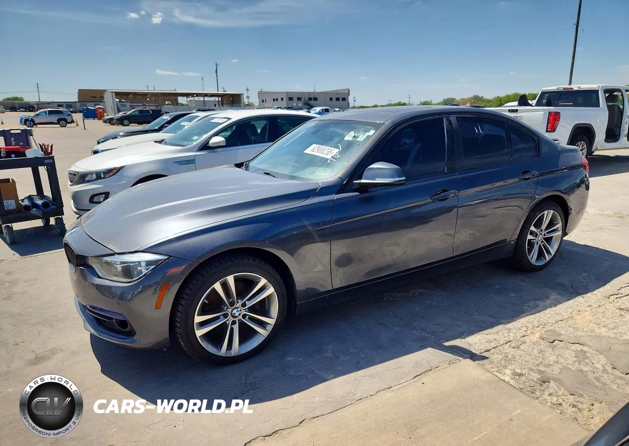 2017 BMW 330 Xi – zdjęcie 1 z 13