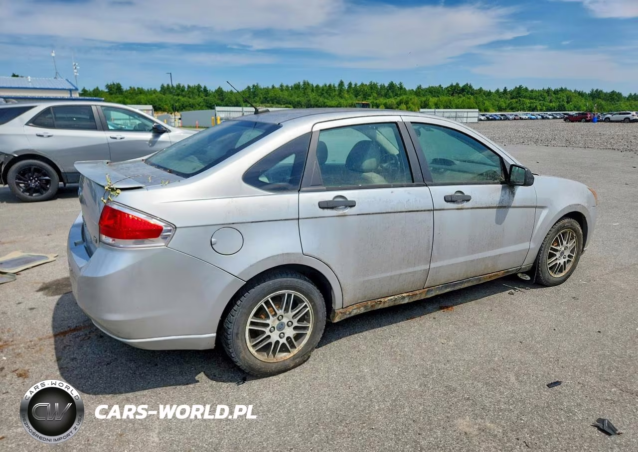 2011 Ford Focus VIN:1FAHP3FN3BW183371 - 3