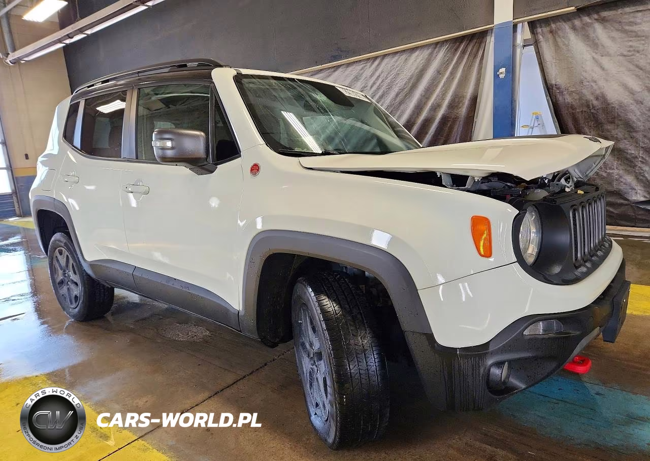 2018 Jeep Renegade Trailhawk VIN:ZACCJBCB3JPH41385 - 4