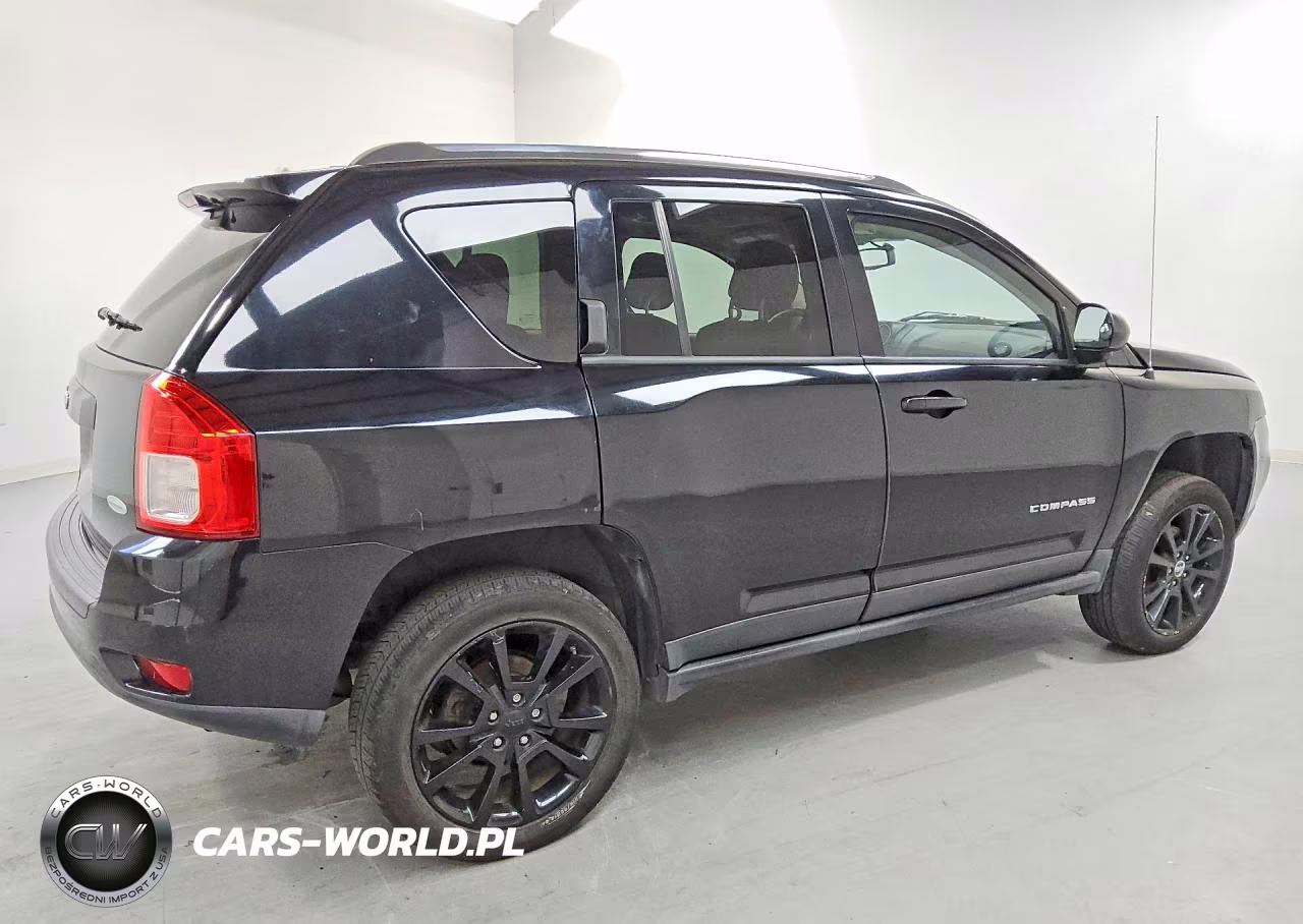 2012 Jeep Compass Latitude VIN:1C4NJDEB0CD621546 - 3