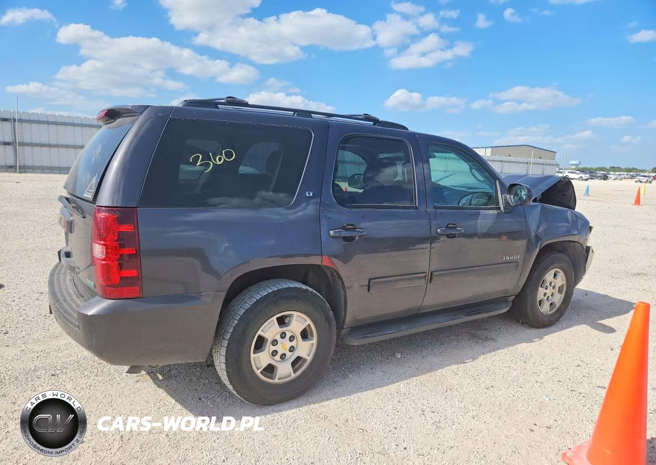 2010 Chevrolet Tahoe C1500 Lt VIN:1GNMCBE30AR159290 - 3