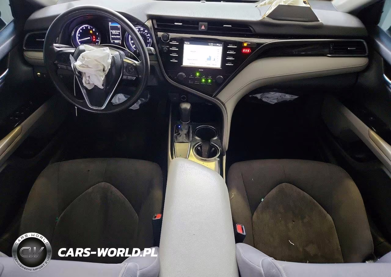 2020 Toyota Camry Le VIN:4T1C11AK0LU972190 - 8
