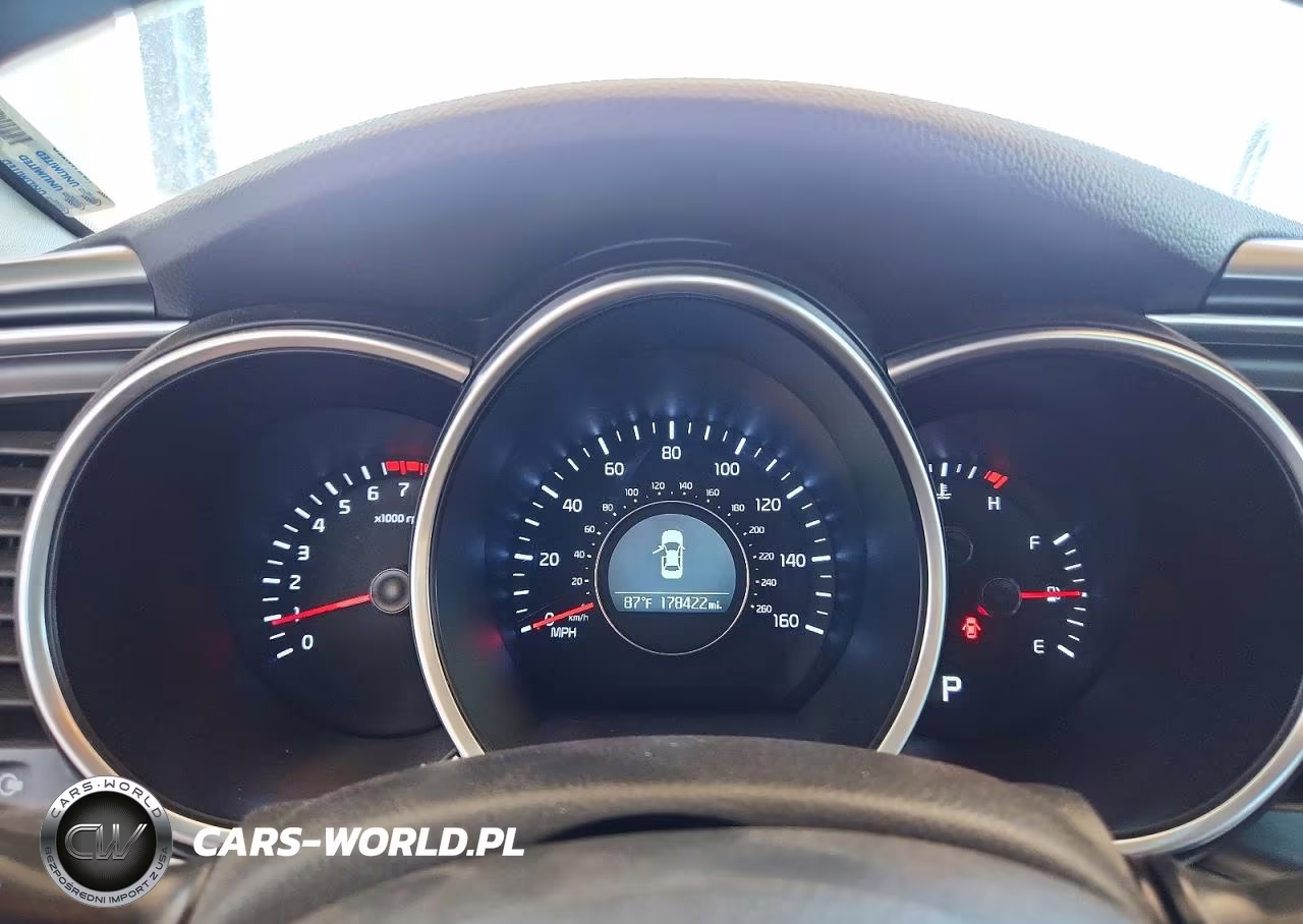 2014 Kia Optima Lx VIN:5XXGM4A73EG348984 - 9