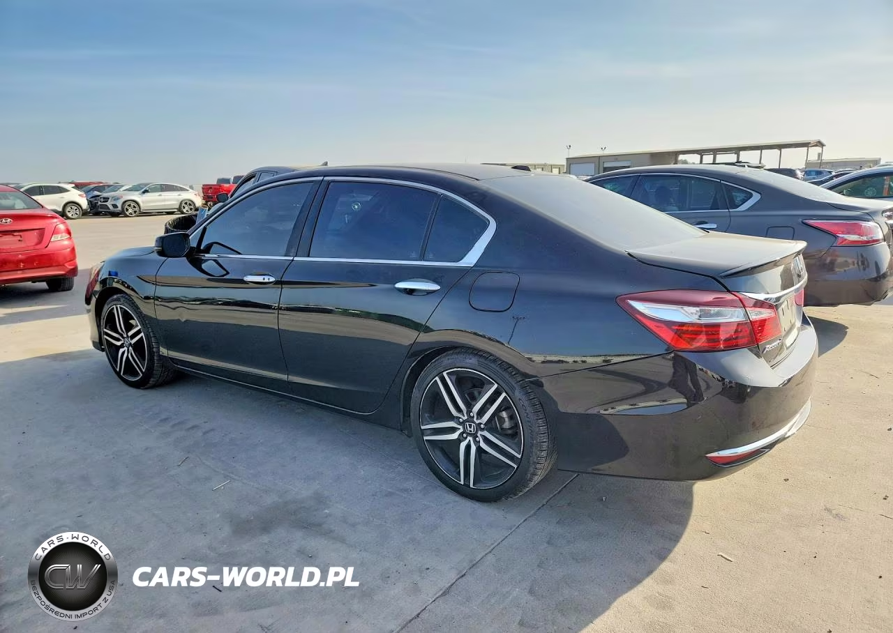 2017 Honda Accord Ex VIN:1HGCR2F7XHA053301 - 2