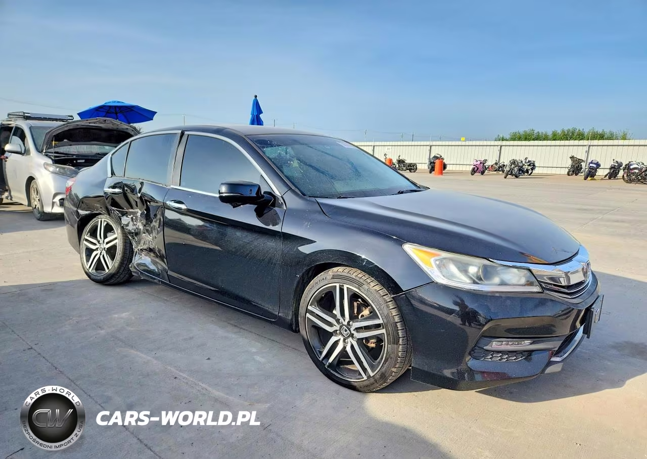2017 Honda Accord Ex VIN:1HGCR2F7XHA053301 - 4