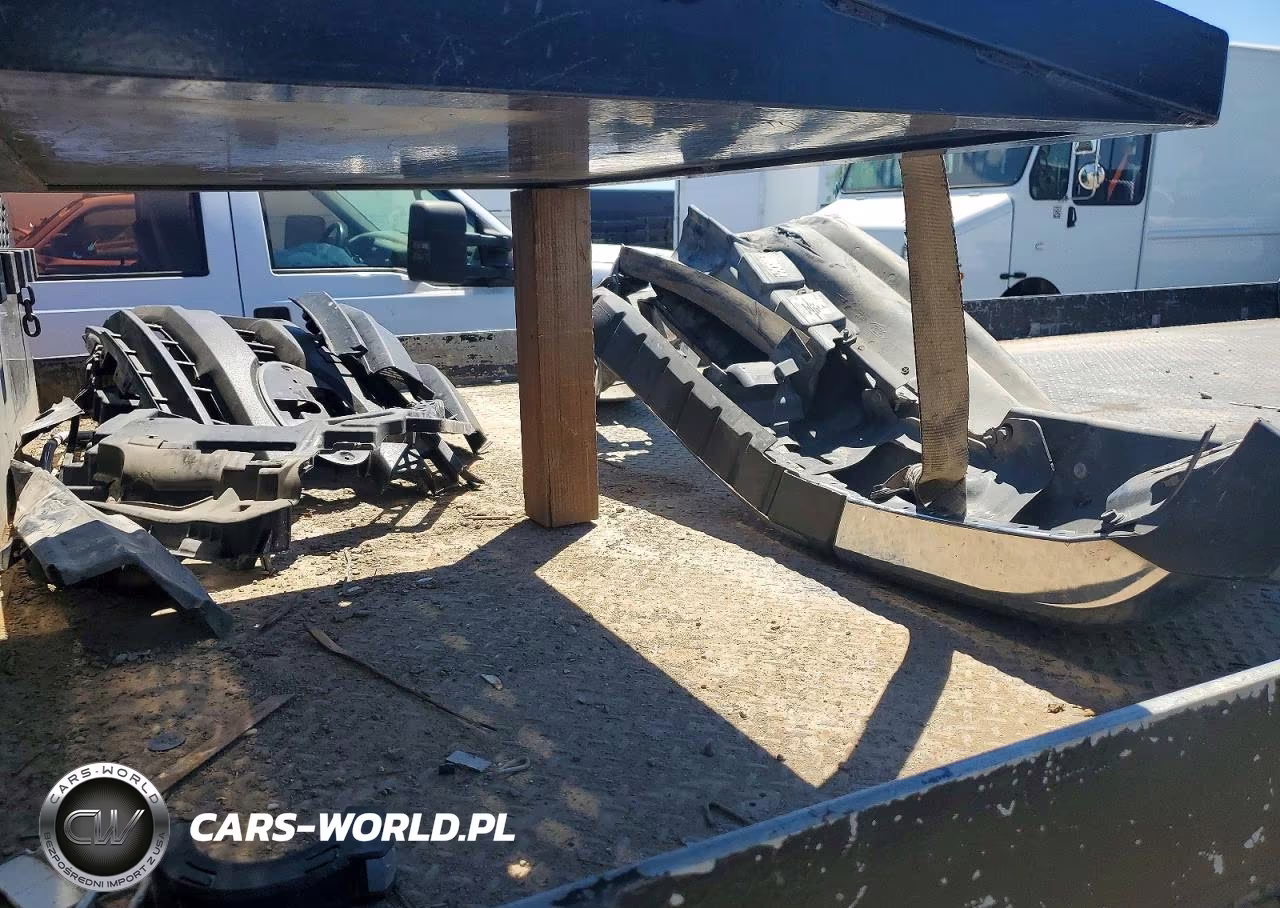 2022 Ford F550 Super Duty VIN:1FDUF5GT6NEE40193 - 12