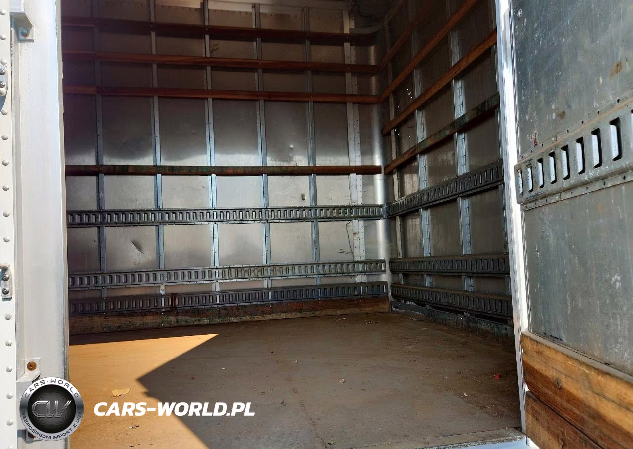 2012 Freightliner Business Class M2 Box Truck VIN:1FVACXDT5CDBP4515 - 11
