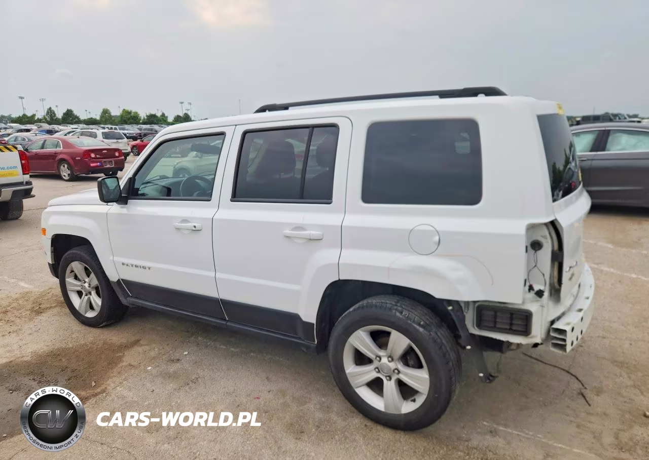 2016 Jeep Patriot Latitude VIN:1C4NJRFB7GD632755 - 2
