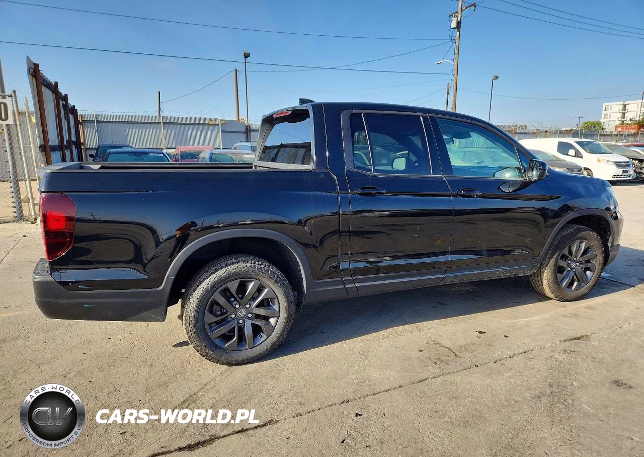 2025 Honda Ridgeline Sport VIN:5FPYK3F18SB035024 - 3