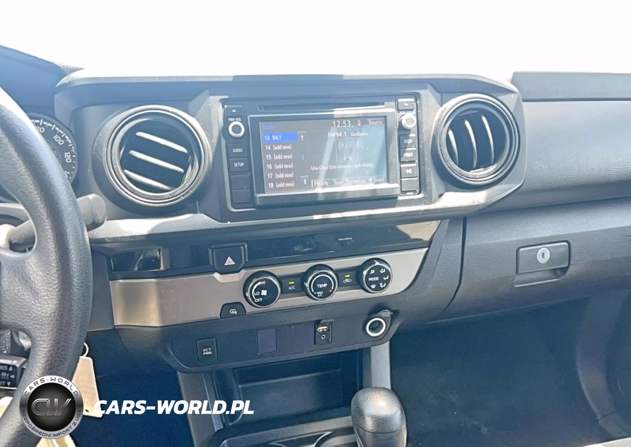2018 Toyota Tacoma Sr VIN:5TFAX5GN7JX104508 - 11