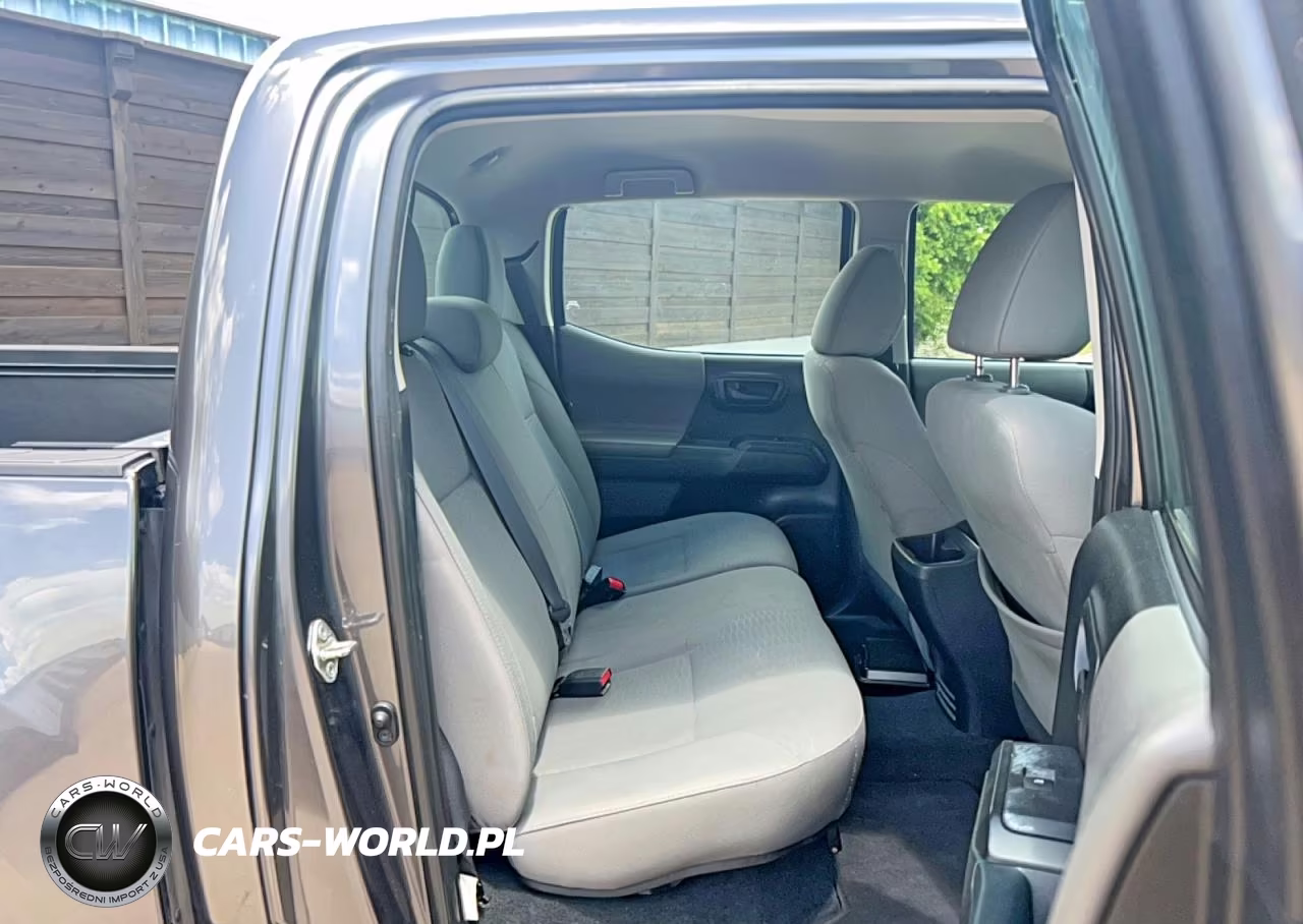 2018 Toyota Tacoma Sr VIN:5TFAX5GN7JX104508 - 6