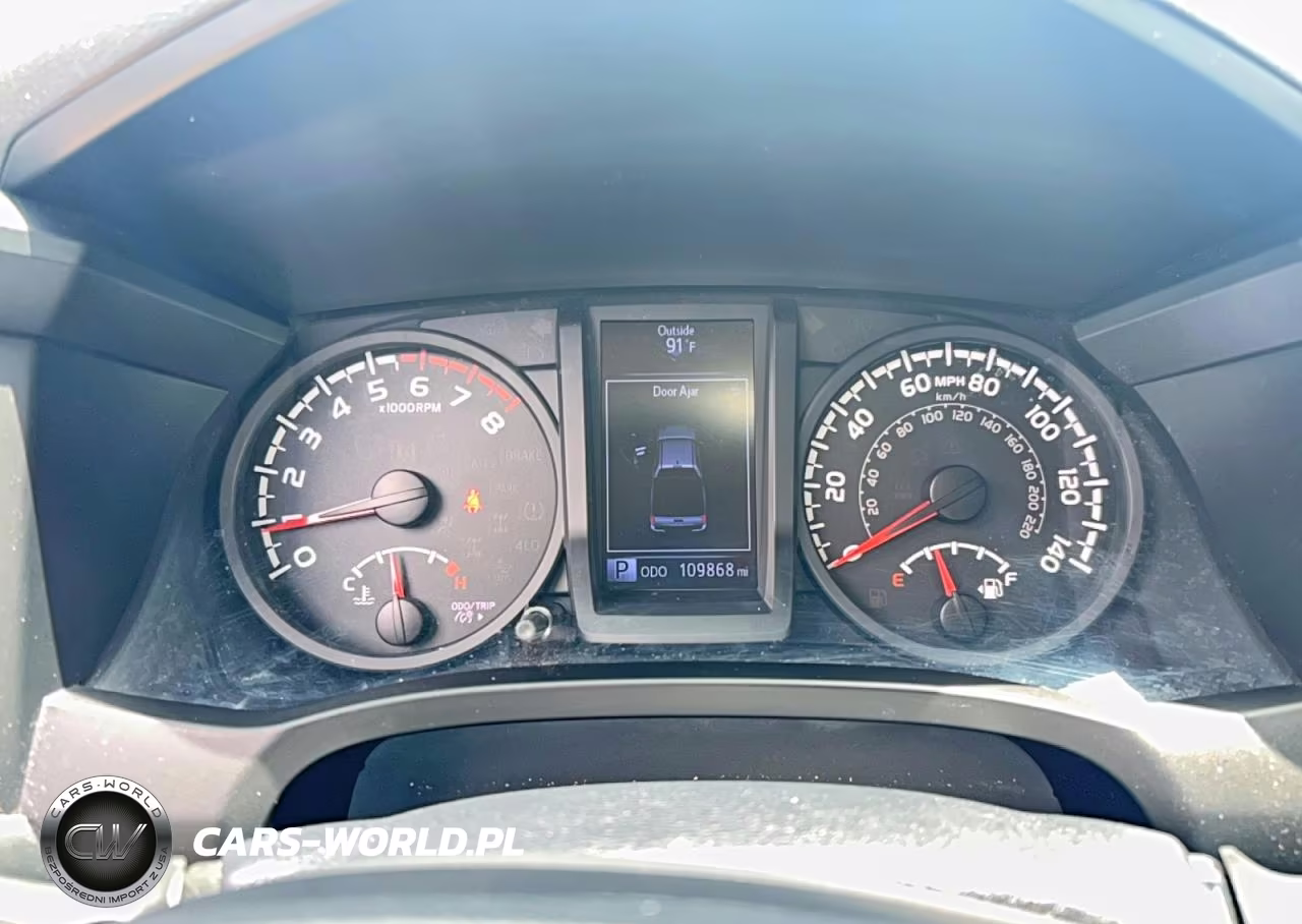 2018 Toyota Tacoma Sr VIN:5TFAX5GN7JX104508 - 8