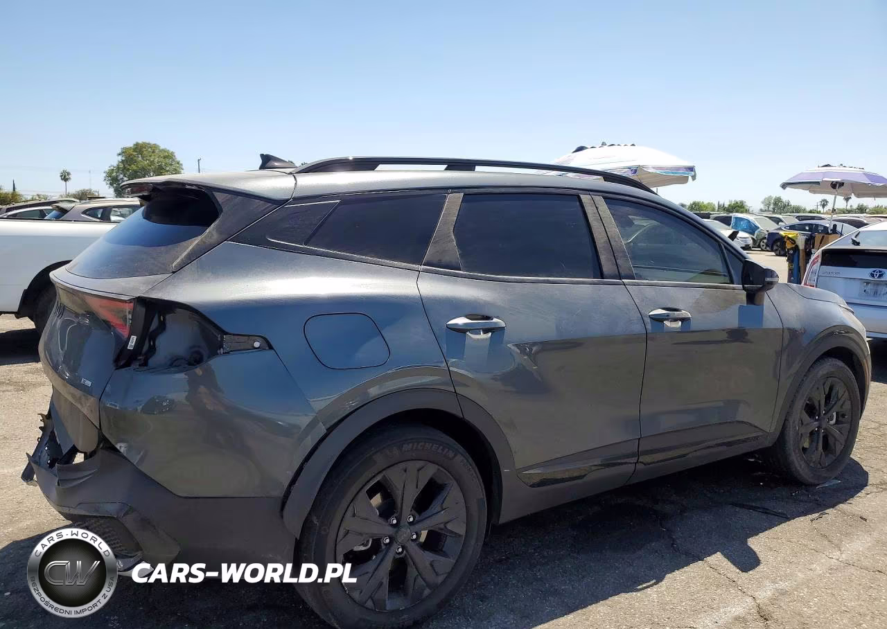 2025 Kia Sportage X Line VIN:KNDPYDDH2S7237999 - 3