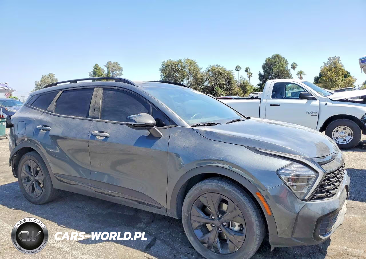 2025 Kia Sportage X Line VIN:KNDPYDDH2S7237999 - 4