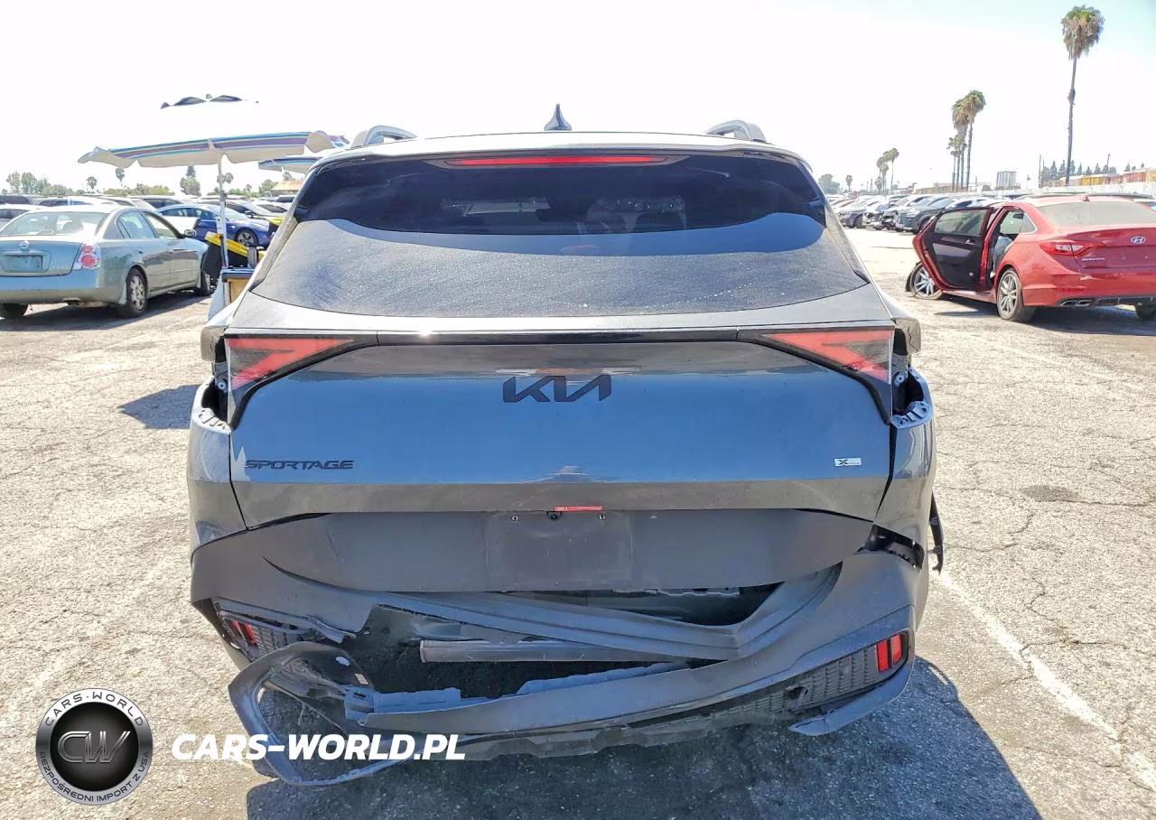 2025 Kia Sportage X Line VIN:KNDPYDDH2S7237999 - 6