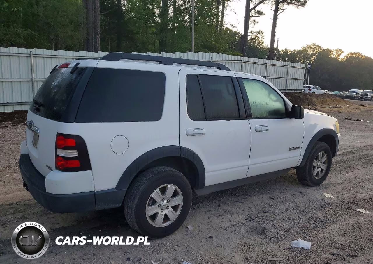 2007 Ford Explorer Xlt VIN:1FMEU63E97UA98478 - 3