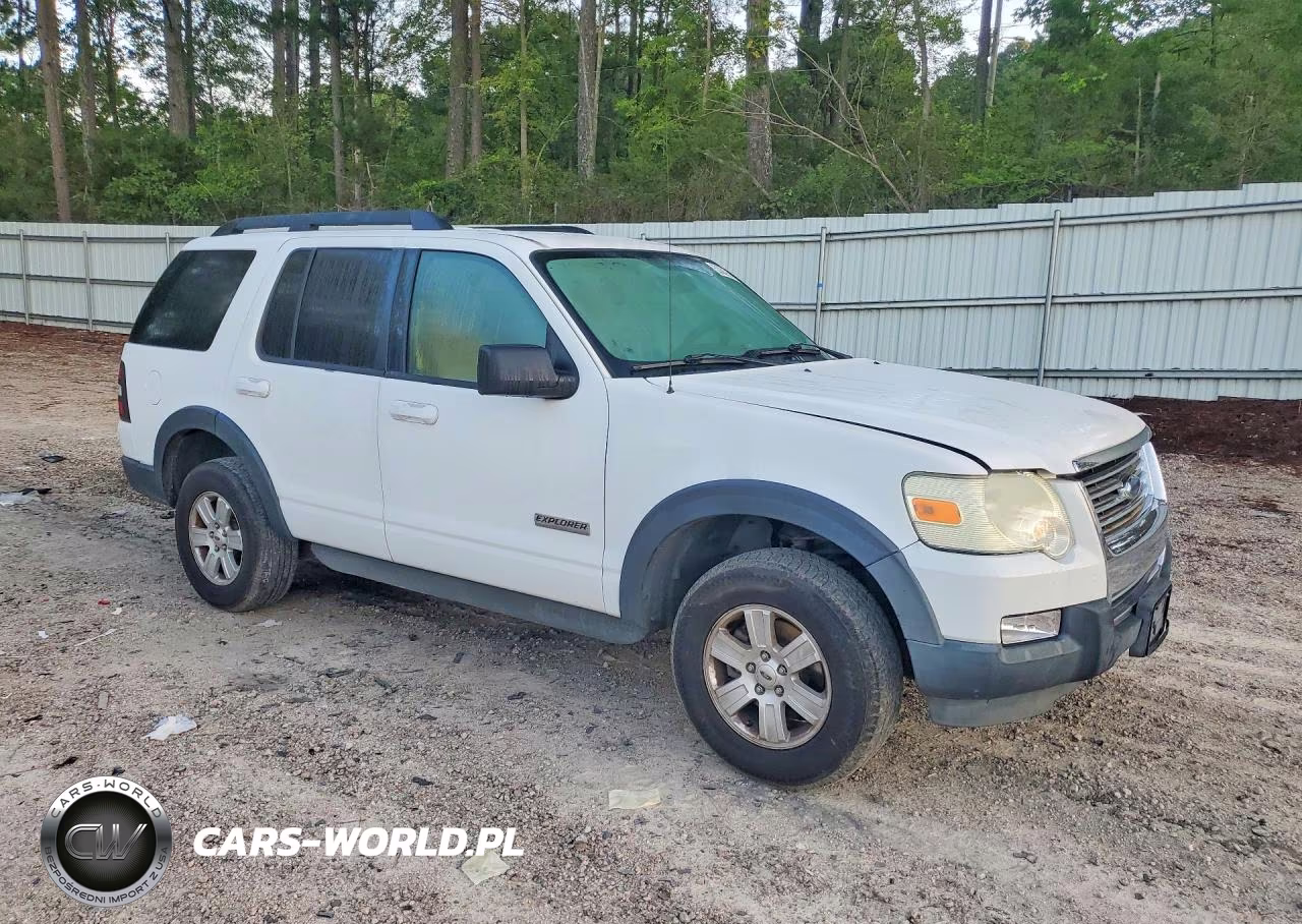 2007 Ford Explorer Xlt VIN:1FMEU63E97UA98478 - 4
