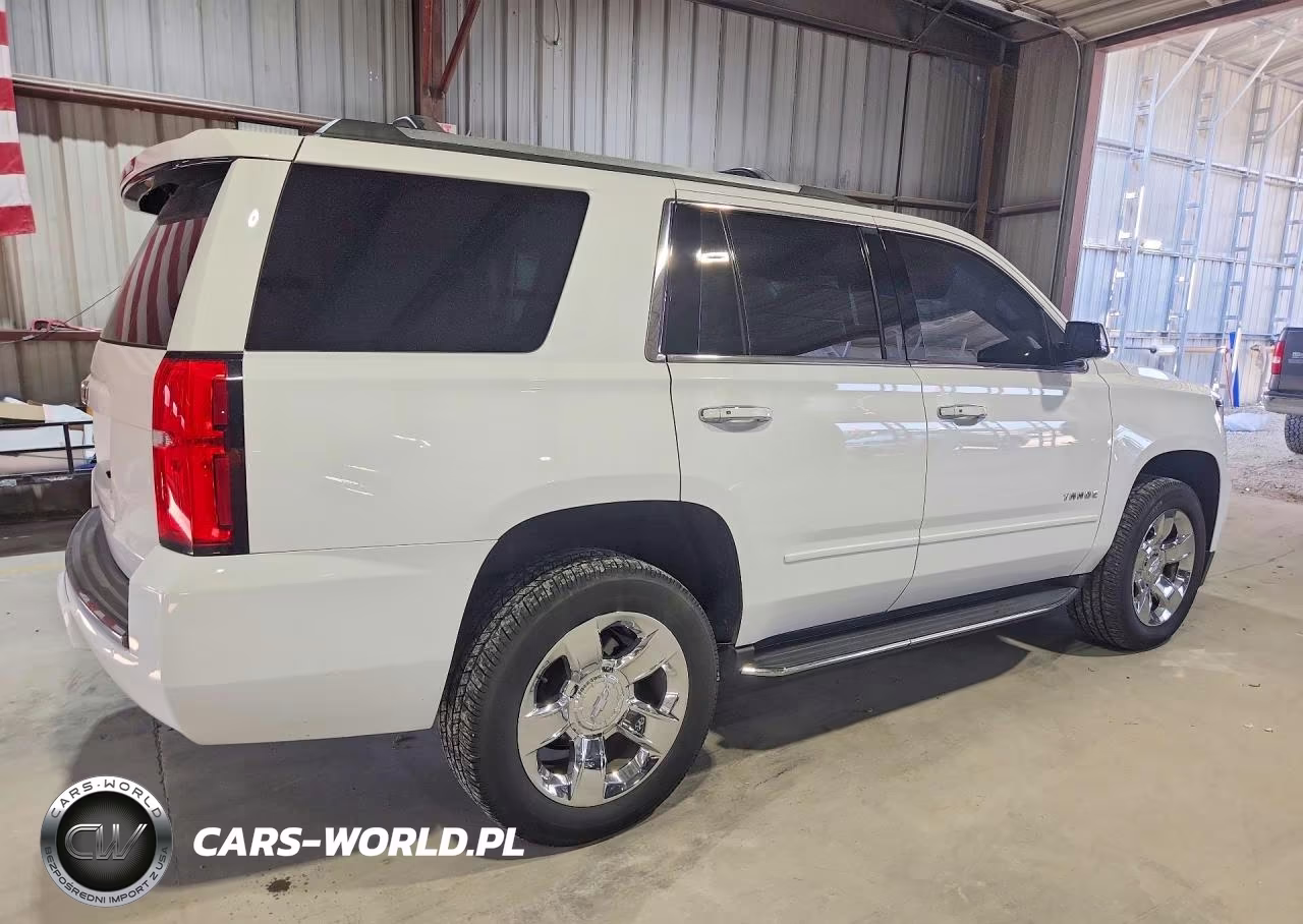 2017 Chevrolet Tahoe K1500 Premier VIN:1GNSKCKC8HR276677 - 3