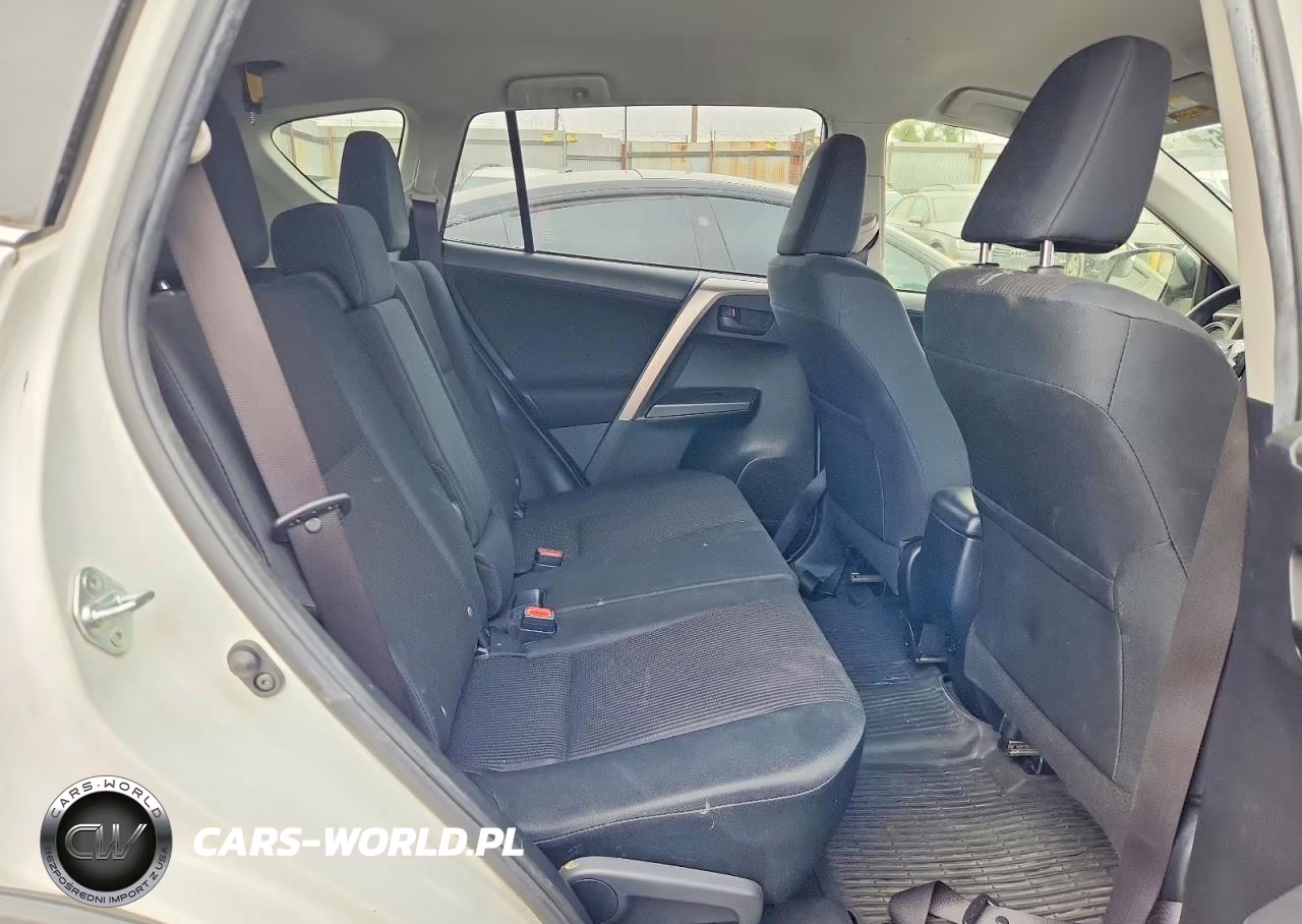 2018 Toyota Rav4 Le VIN:JTMZFREV4JJ201703 - 11