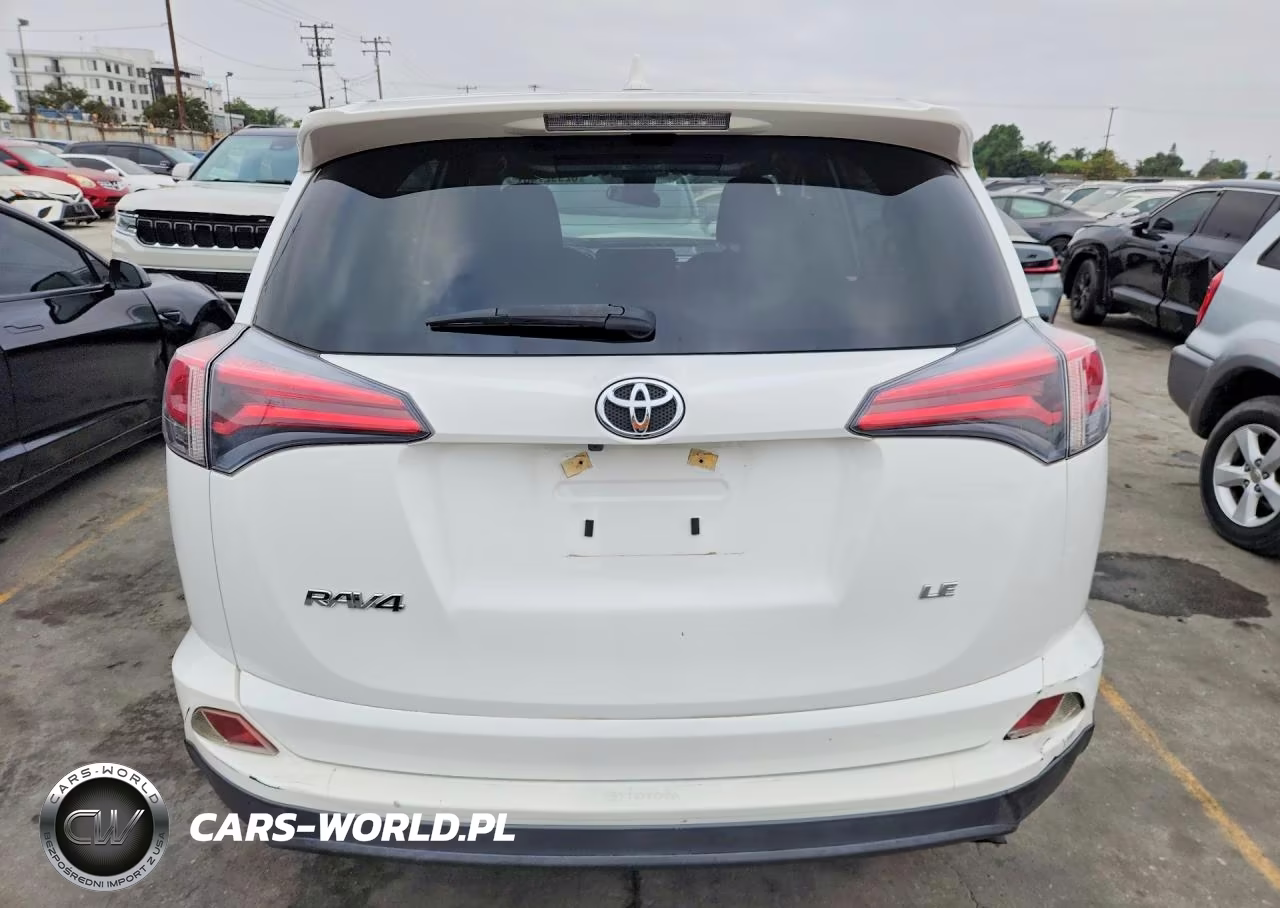 2018 Toyota Rav4 Le VIN:JTMZFREV4JJ201703 - 6