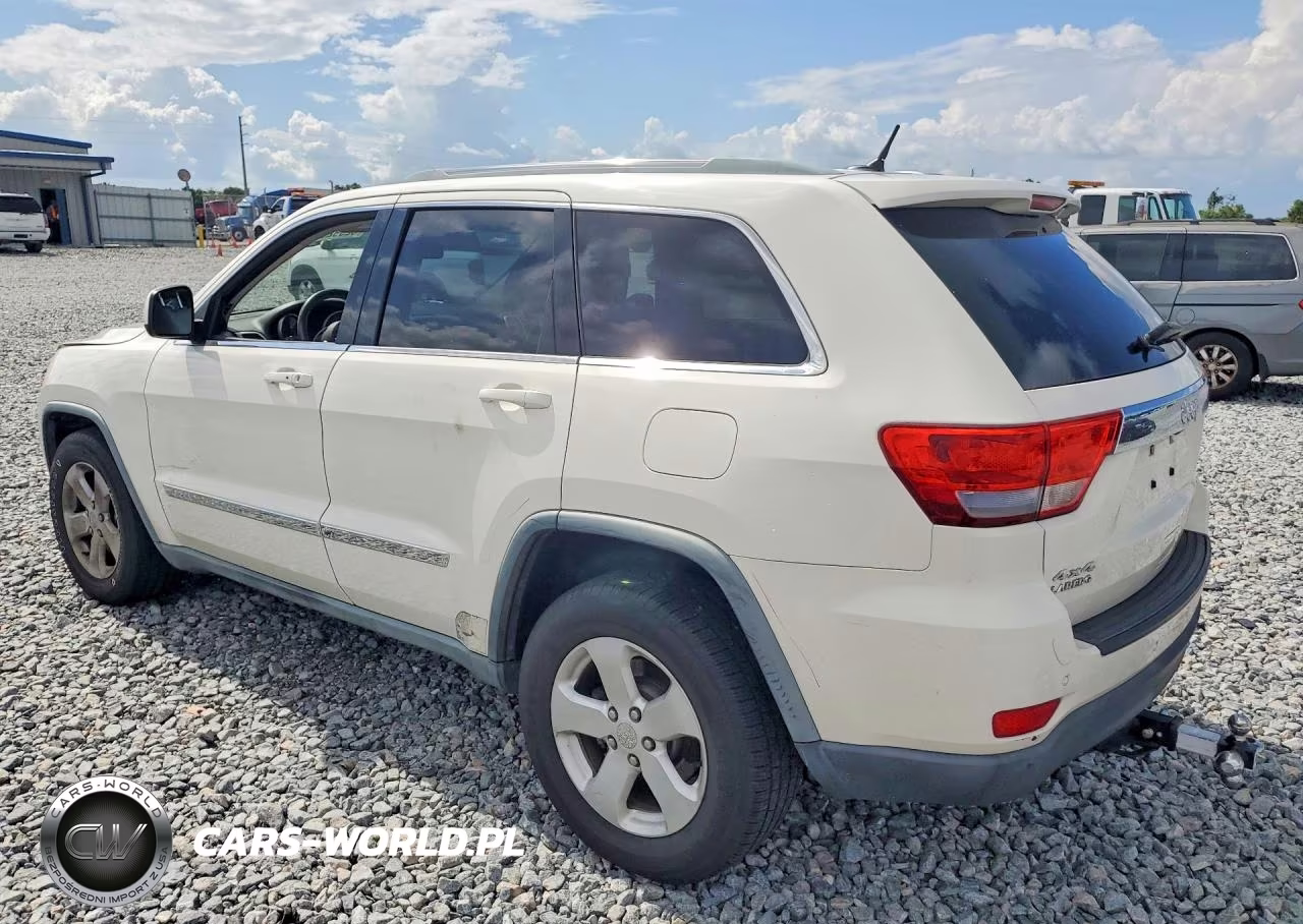 2011 Jeep Grand Cherokee Laredo VIN:1J4RR4GGXBC579503 - 2