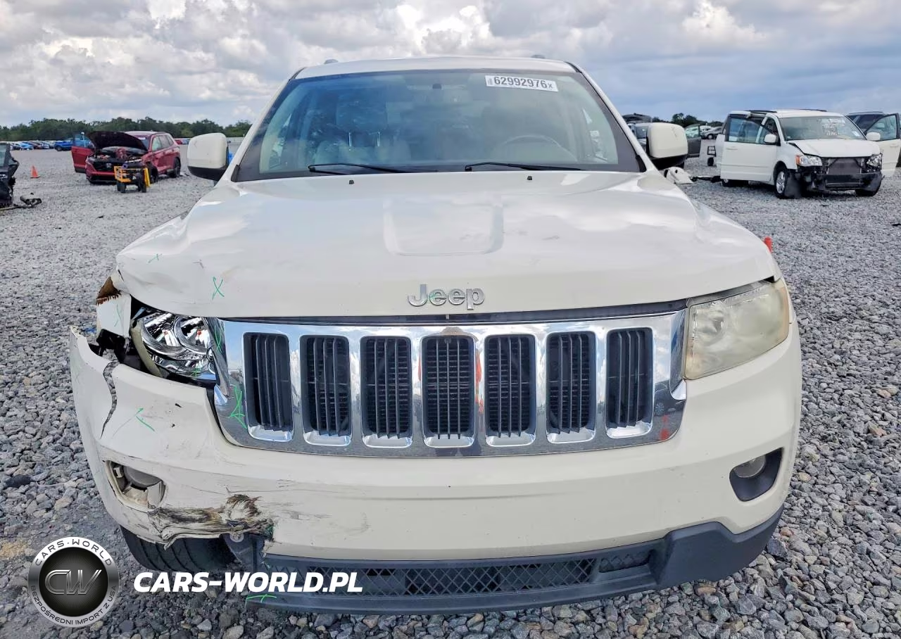 2011 Jeep Grand Cherokee Laredo VIN:1J4RR4GGXBC579503 - 5