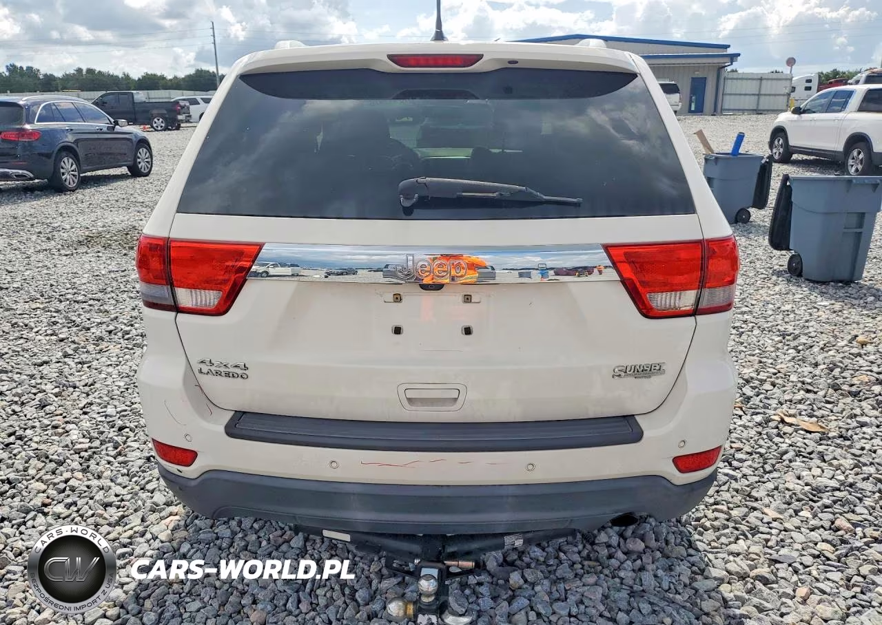 2011 Jeep Grand Cherokee Laredo VIN:1J4RR4GGXBC579503 - 6