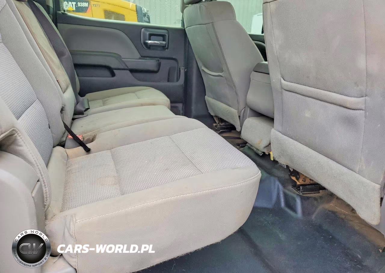 2018 Chevrolet Silverado K3500 VIN:1GB4KYCY0JF279707 - 10