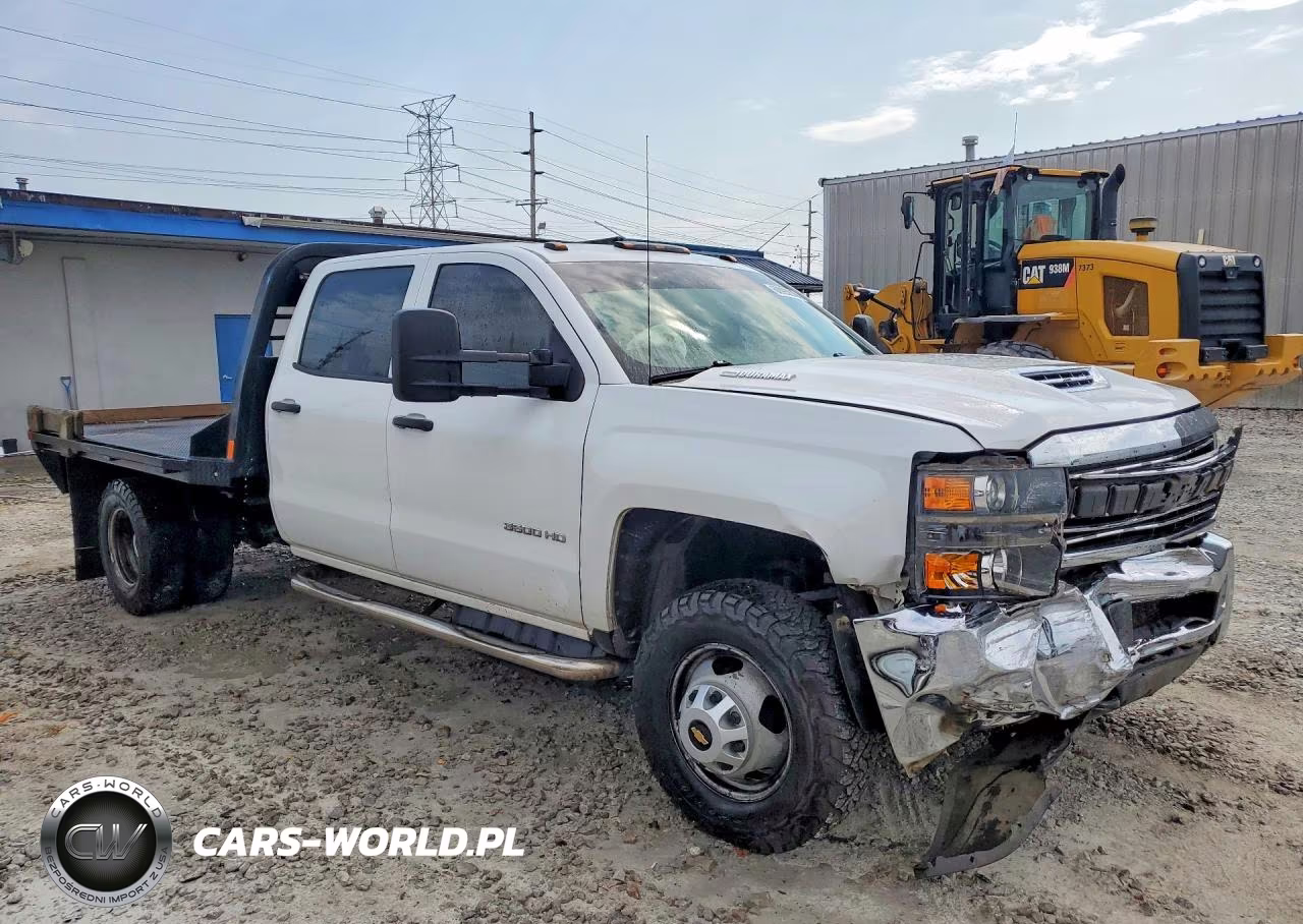 2018 Chevrolet Silverado K3500 VIN:1GB4KYCY0JF279707 - 4