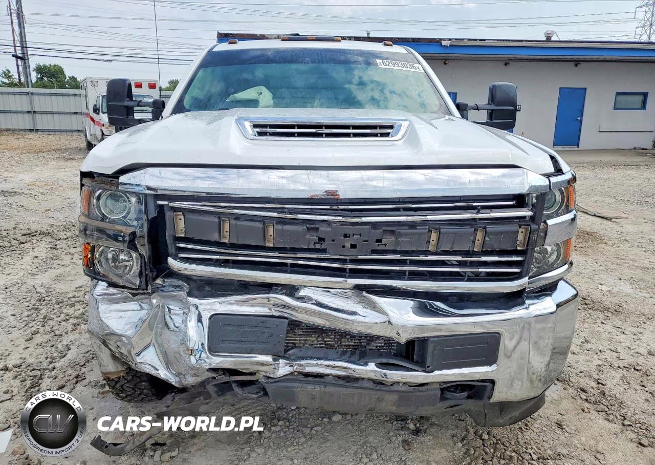 2018 Chevrolet Silverado K3500 VIN:1GB4KYCY0JF279707 - 5