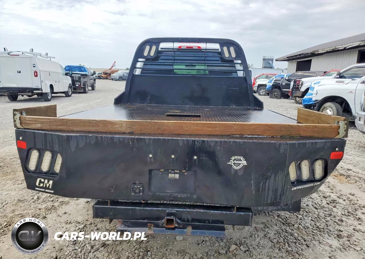 2018 Chevrolet Silverado K3500 VIN:1GB4KYCY0JF279707 - 6
