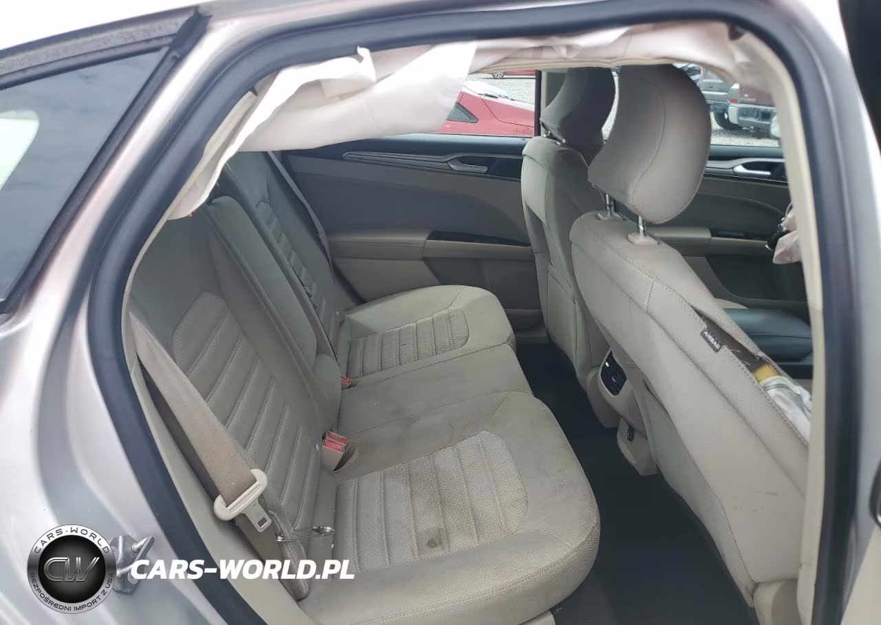 2019 Ford Fusion Se VIN:3FA6P0HD1KR209852 - 10