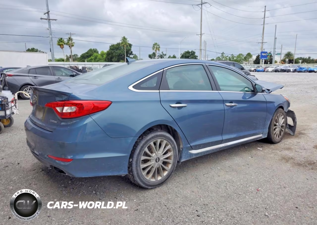 2015 Hyundai Sonata Limited VIN:5NPE34AFXFH100643 - 3