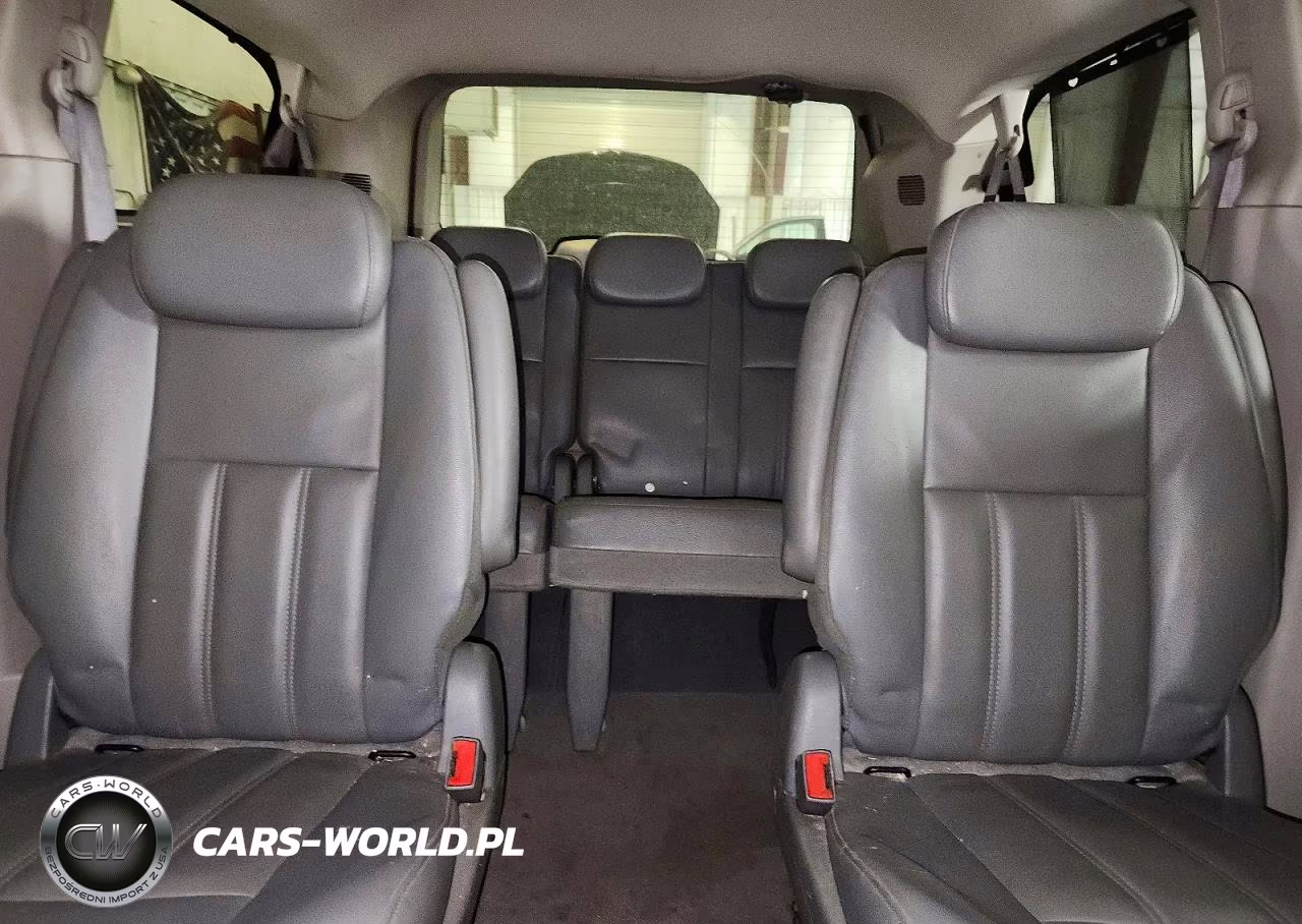 2009 Chrysler Town & Country Touring VIN:2A8HR54189R528499 - 10