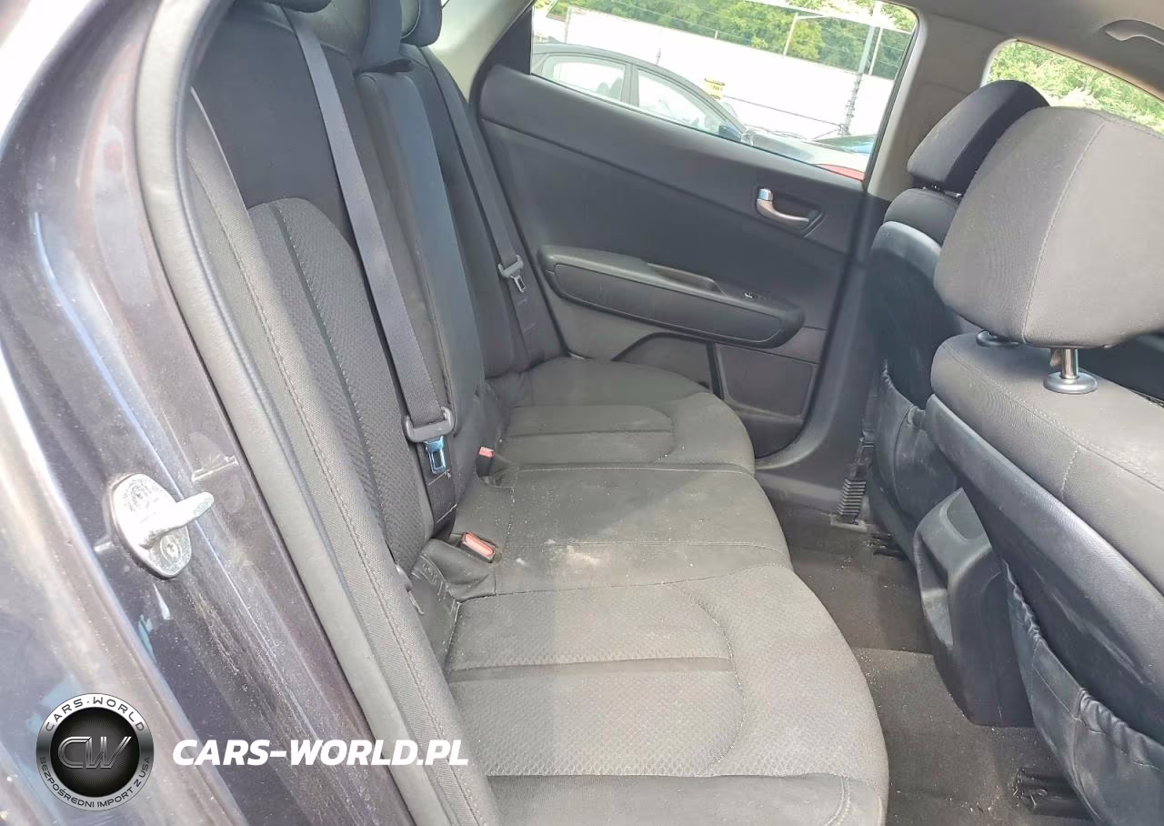 2017 Kia Optima Lx VIN:5XXGT4L36HG160042 - 10
