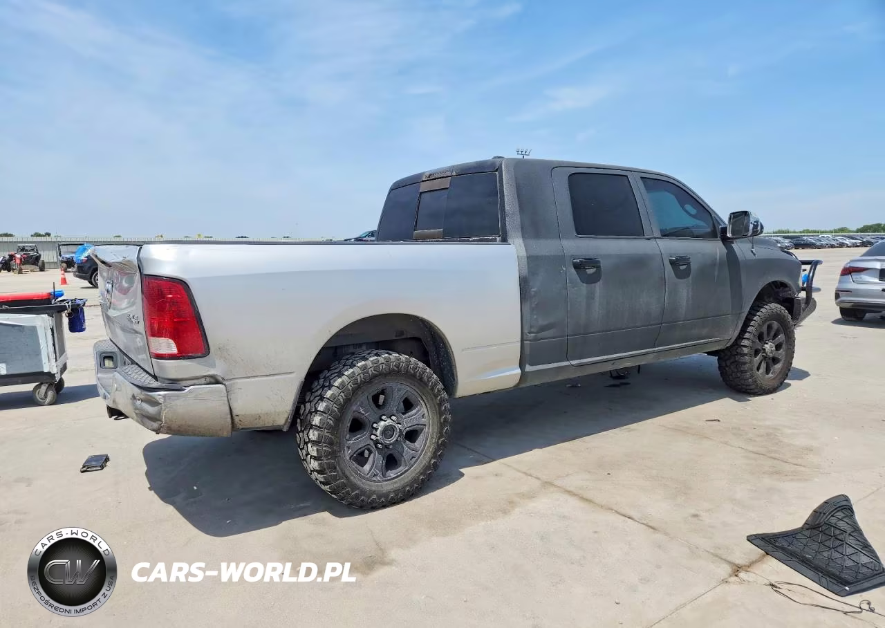 2012 Dodge Ram 2500 Laramie VIN:3C6UD5NL9CG211405 - 3