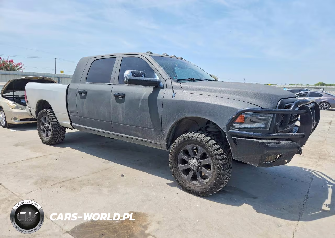 2012 Dodge Ram 2500 Laramie VIN:3C6UD5NL9CG211405 - 4