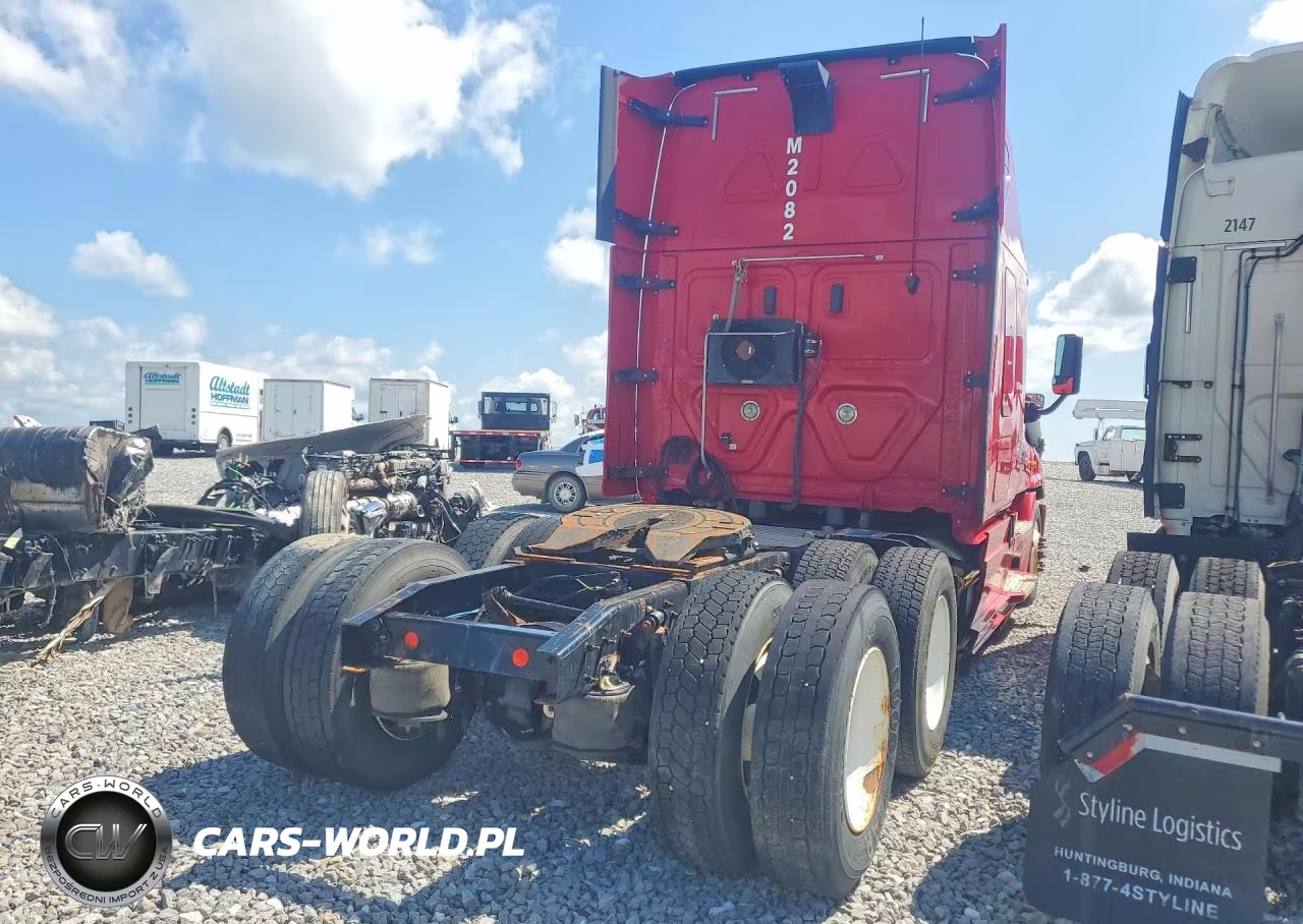 2018 Freightliner Cascadia 125 Semi Truck VIN:3AKJGLDV9JSJT7295 - 3