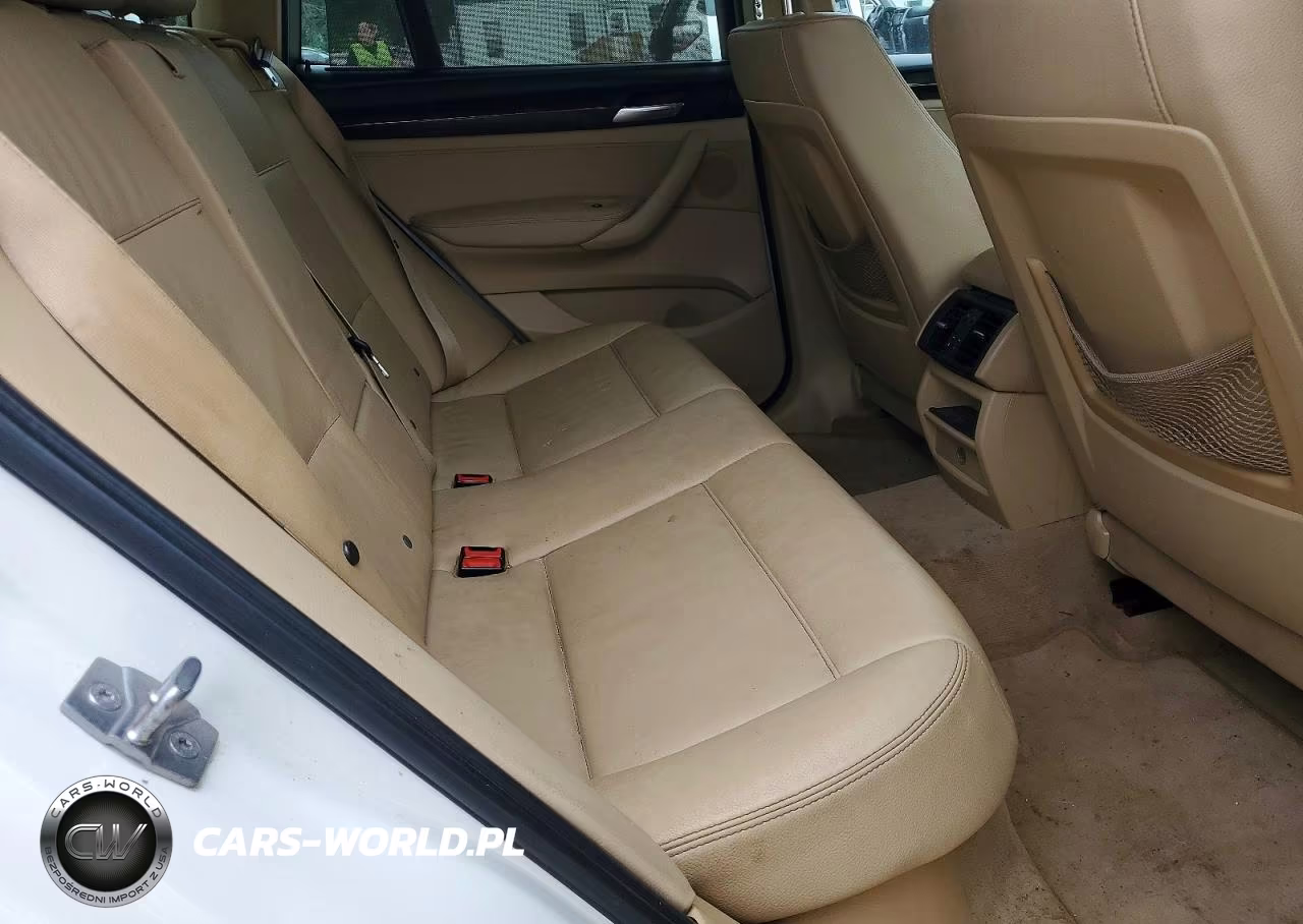 2012 BMW X3 xDrive28I VIN:5UXWX5C5XCL724452 - 11